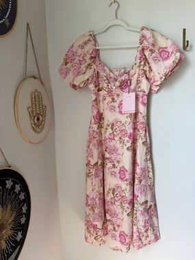 Avec les Filles Pink Floral Puff Sleeve Midi Dress